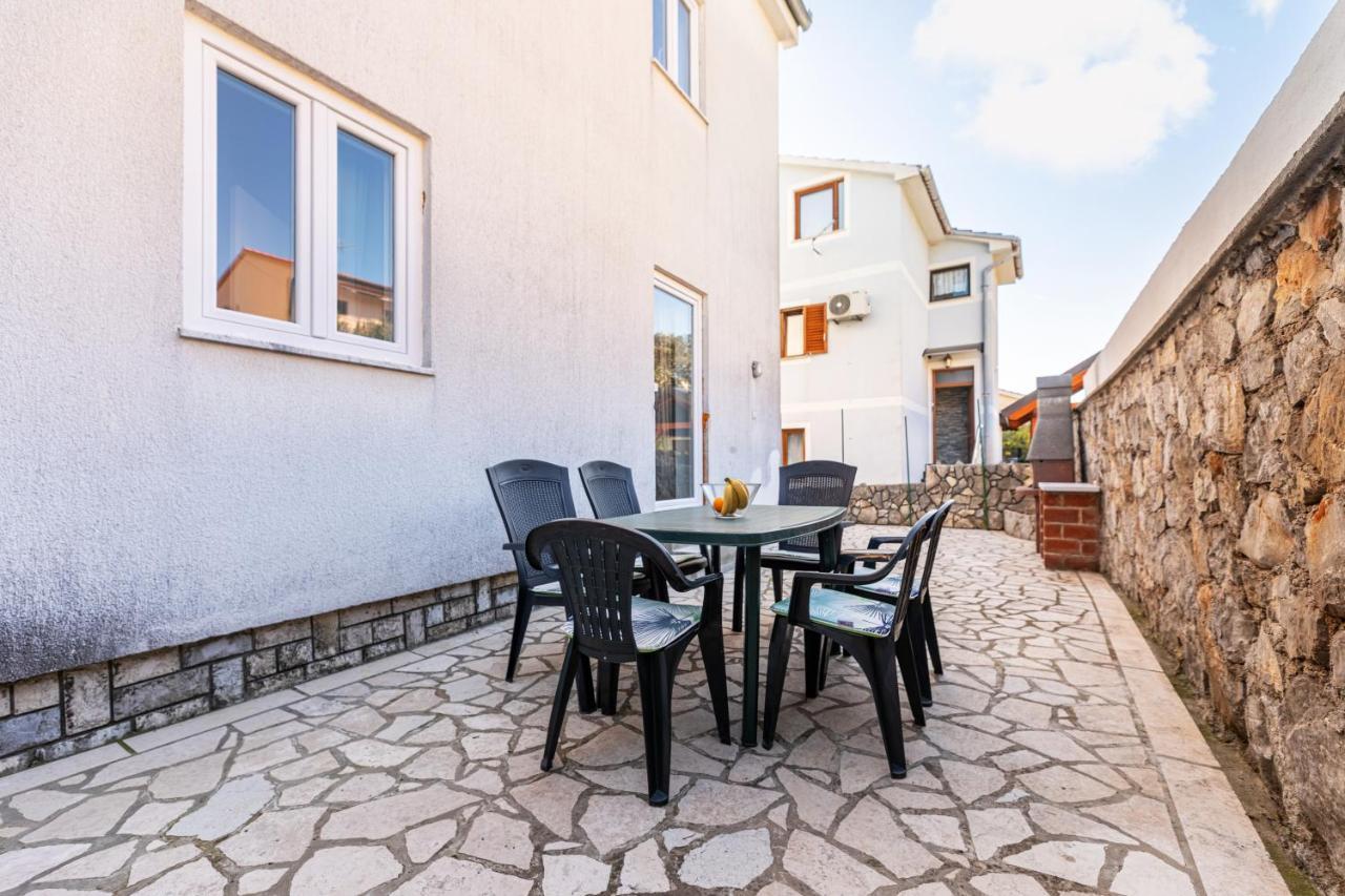 Apartments Aisa* Countryside Holiday Just 500M From The Beach! Krk Town Exteriér fotografie